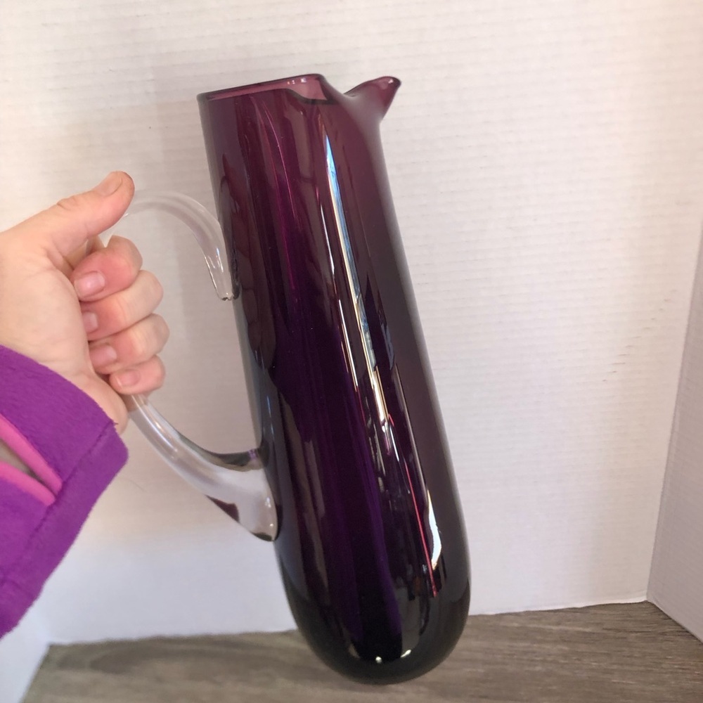 Vtg Hand Blown Amethyst Glass Pitcher - Picture 6 of 16